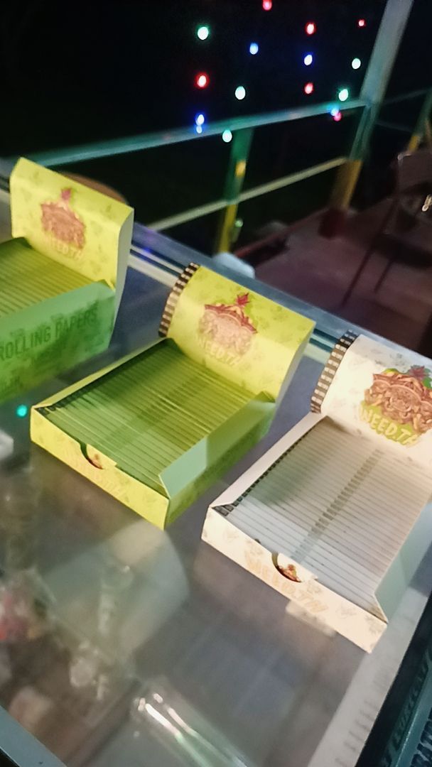 Full Box of 22x Rolling Paper & Tips - Rolling Papers - 110mm King Size - weedth / weed.th
