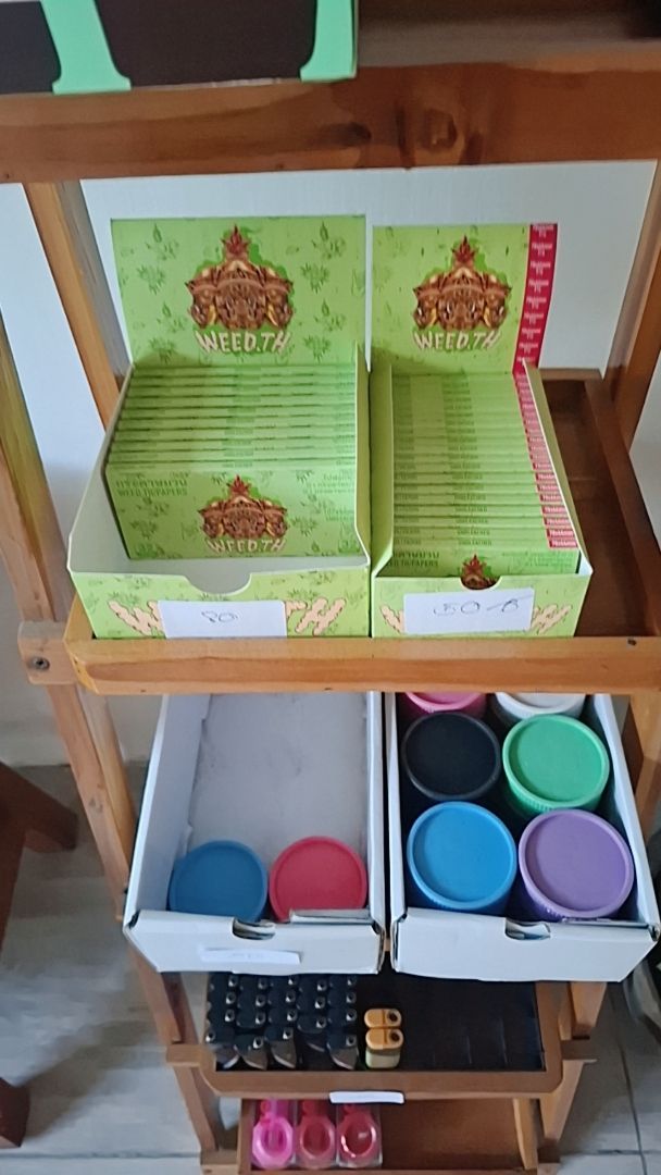 Full Box of 22x Rolling Paper & Tips - Rolling Papers - 110mm King Size - weedth / weed.th