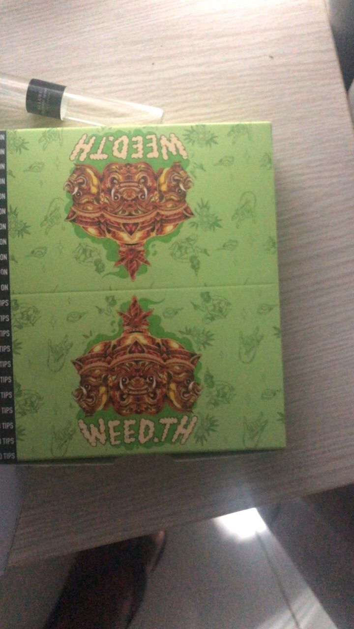 Full Box of 22x Rolling Paper & Tips - Rolling Papers - 110mm King Size - weedth / weed.th